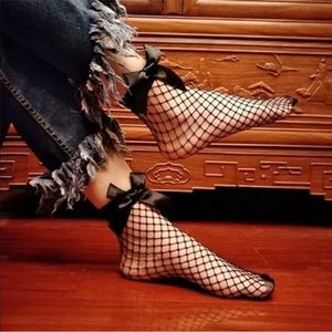 Fishnet Anklet Socks with Bow